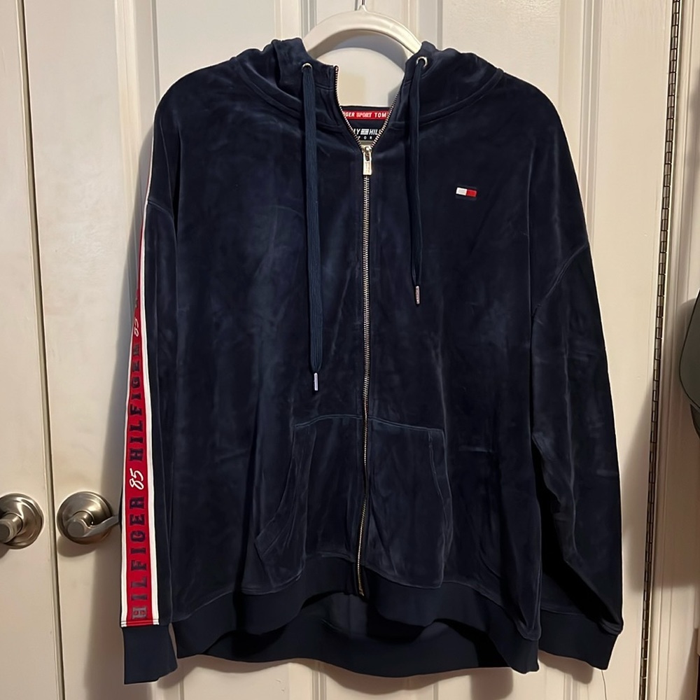 ‼️SOLD‼️ Tommy Hilfiger Navy Sport Hoodie - Picture 1 of 10